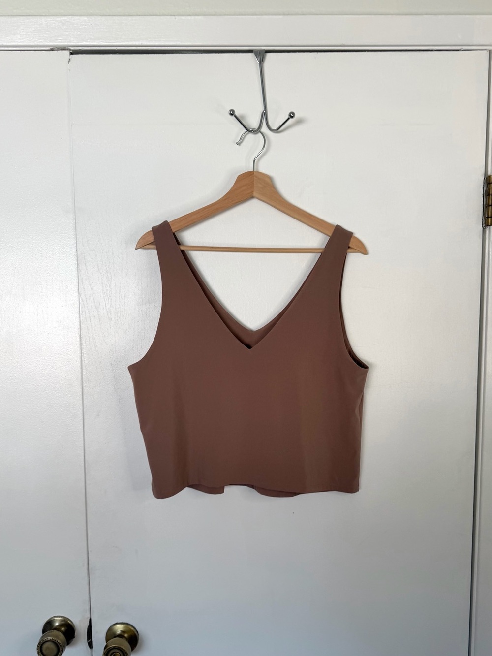 Brown vuori villa tank